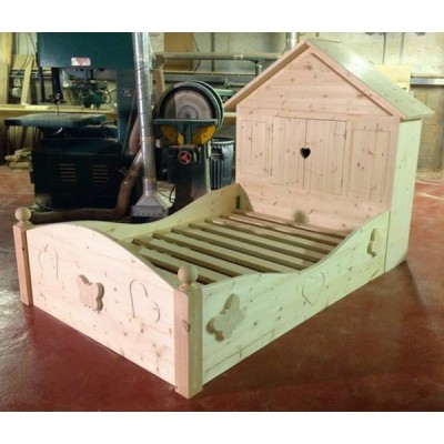 Dolls House Bed 